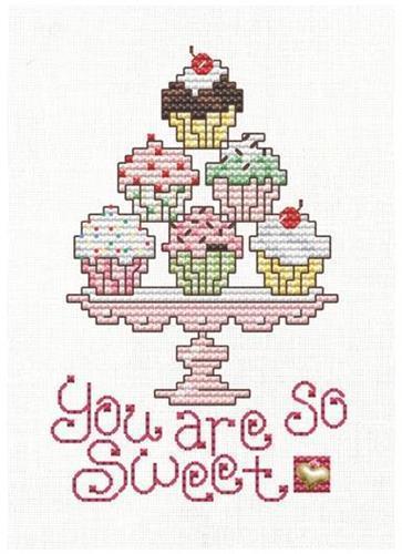 Cupcakes w/charm - Sue Hillis