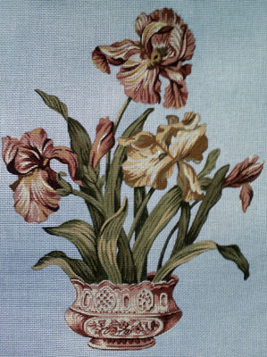 Vase w/Flowers