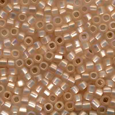 F640A Light Beige - Sundance Beads Size 11