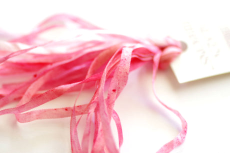 108 Sophie's Strawberries - Silken Ribbons 4 mm