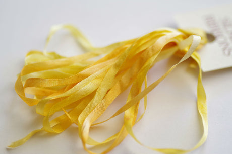 030 Sunflower - Silken Ribbons 4 mm