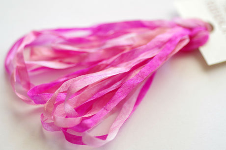 017 Flamingo - Silken Ribbons 4 mm