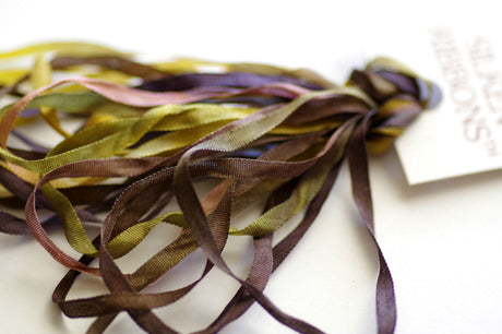 085 Holiday Greenery - Silken Ribbons 4 mm