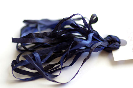 087 Midnight Cobalt - Silken Ribbons 4 mm