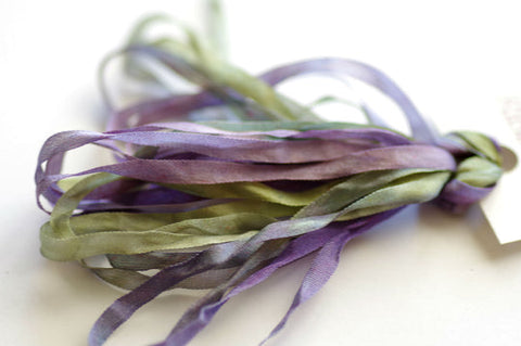 112 Wild Violets - Silken Ribbons 4 mm